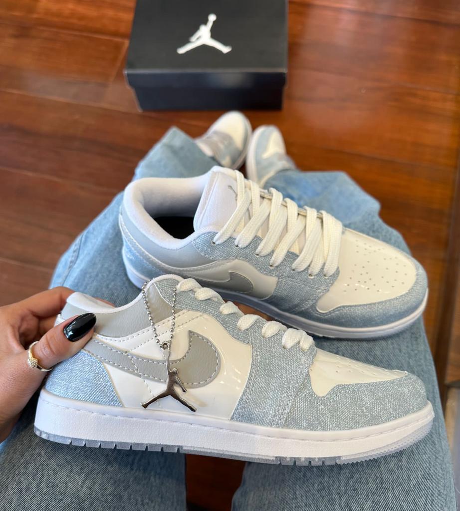 Nike Air Jordan Low