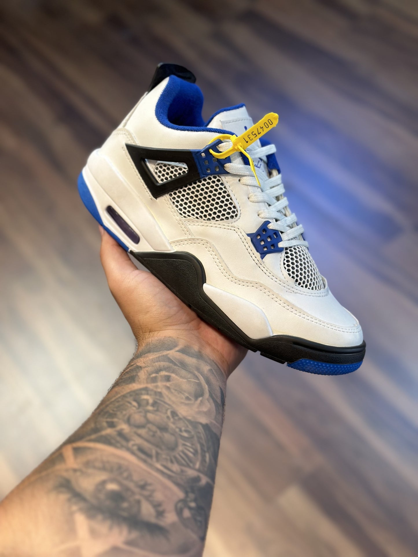 Air Jordan 4